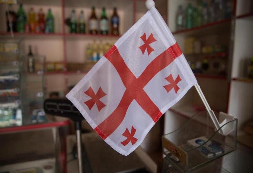 تختخواب و صبحانه Guesthouse Levani