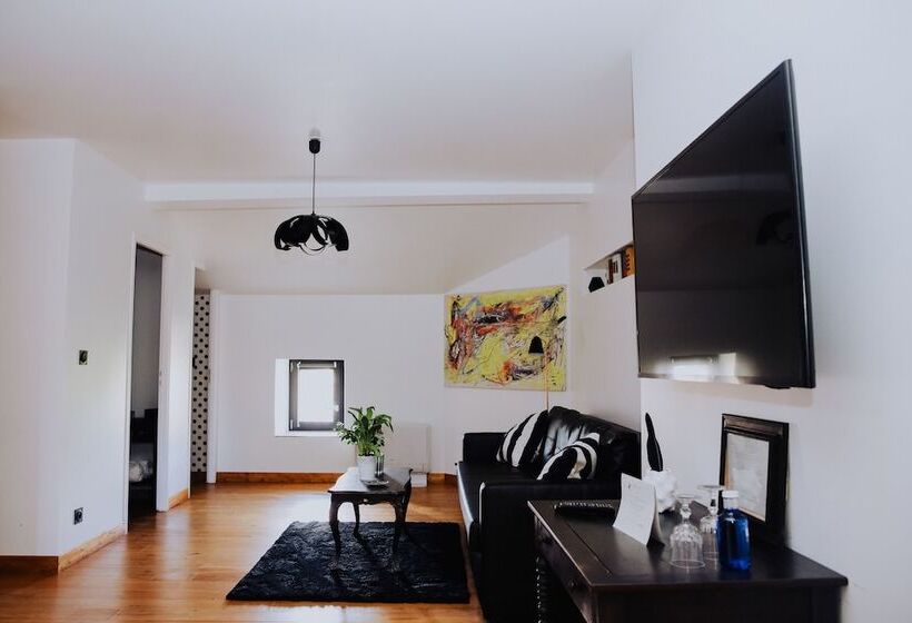 צימר La Maison Bleue