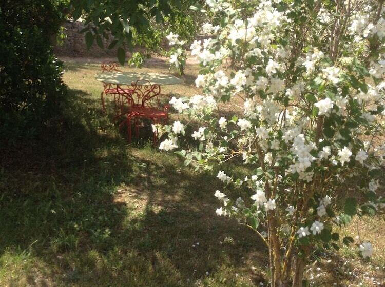 مبيت وإفطار La Vignarelle