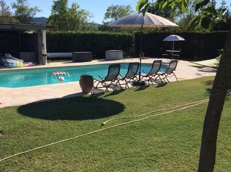 مبيت وإفطار La Vignarelle