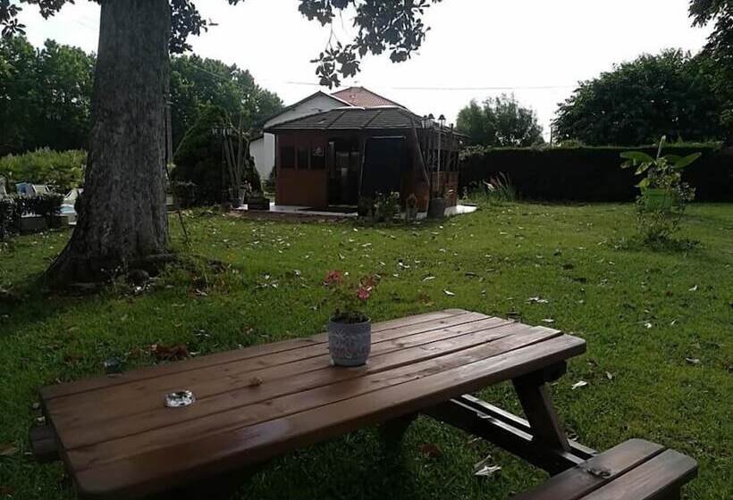 مبيت وإفطار Le Clos Des Mylandes