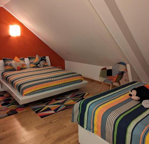 تختخواب و صبحانه Les Chambres D Oriane