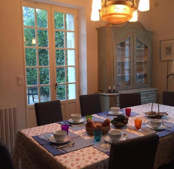 Bed and Breakfast Les Colonnes De Chanteloup