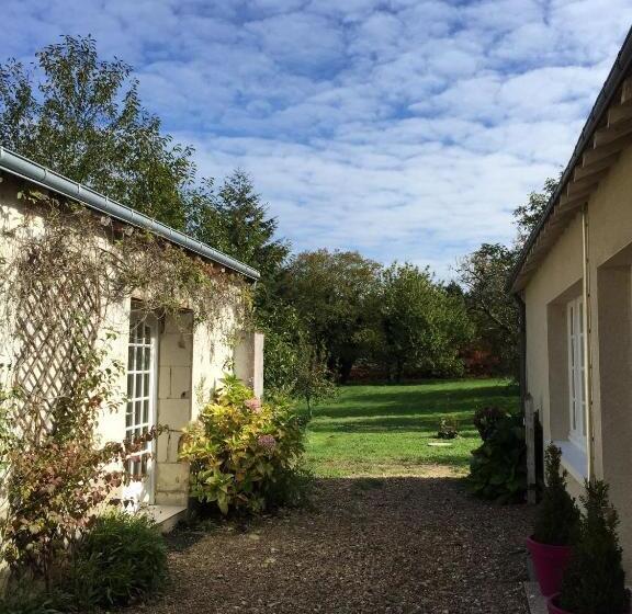 Bed and Breakfast Les Colonnes De Chanteloup