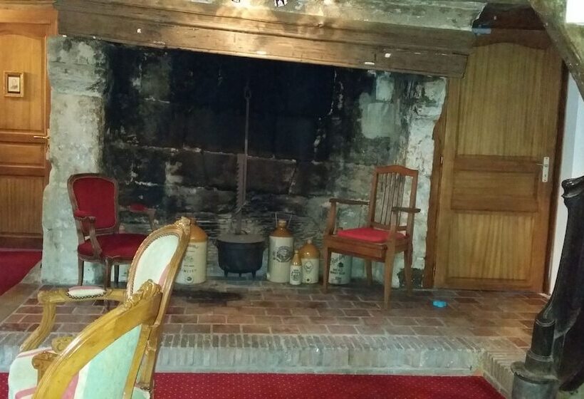 ベッドアンドブレックファースト Les Trois Cheminees Chambre D Hôtes