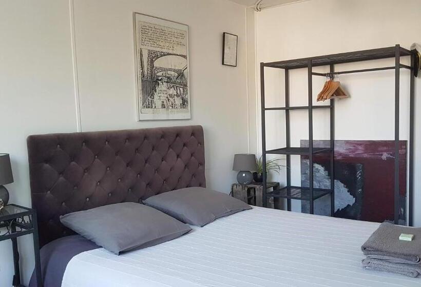 Bed and Breakfast Megalight Ii