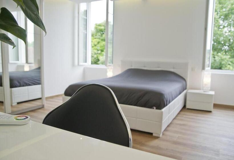 민박 Moulin Des Tours