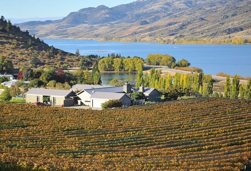 مبيت وإفطار Mt Michael Lodge