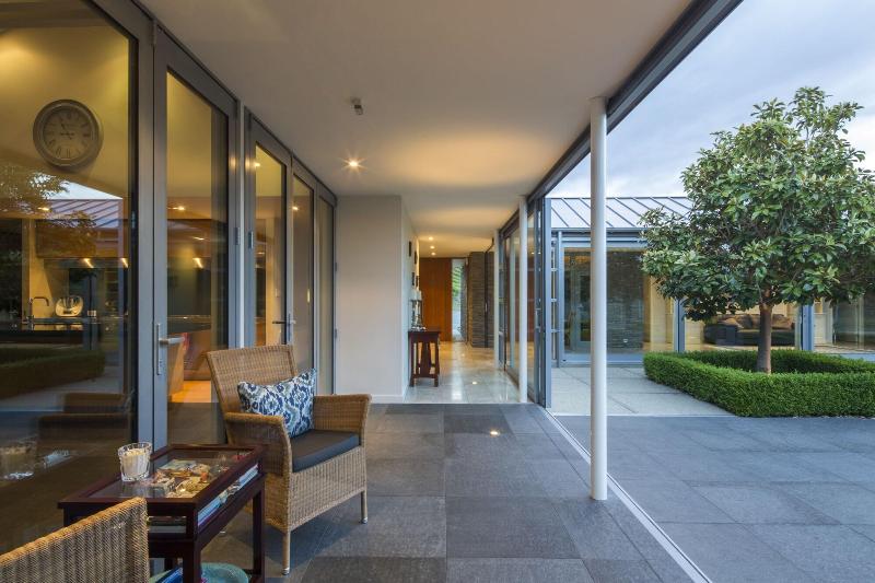 مبيت وإفطار Mt Michael Lodge