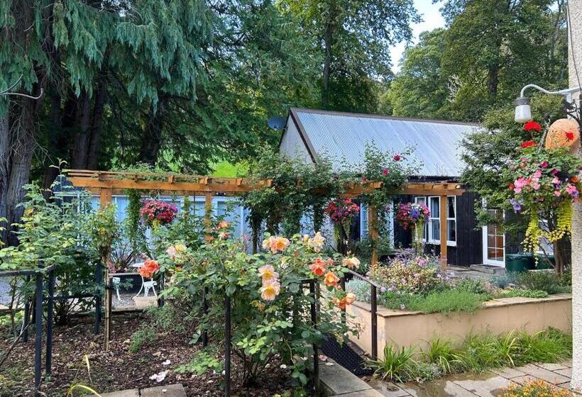 민박 Old Drynie House