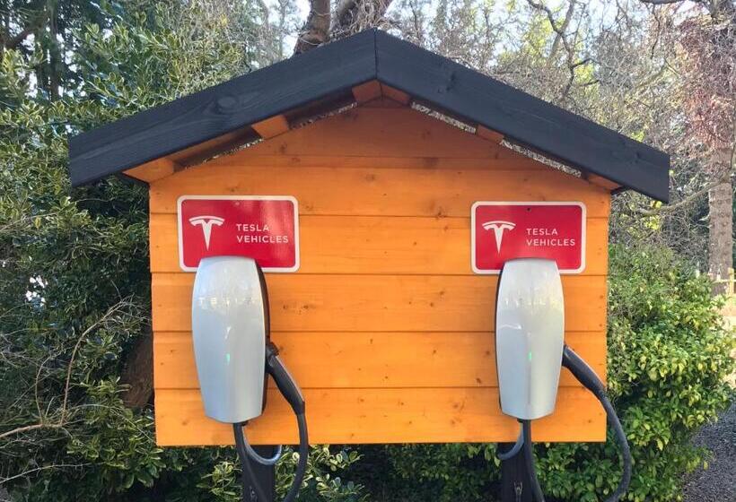 민박 Old Drynie House