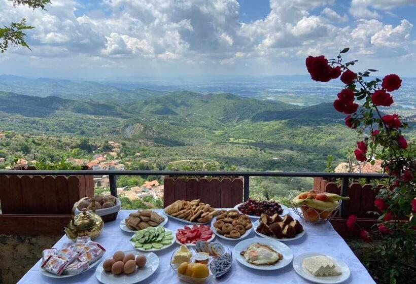 مبيت وإفطار Rooms Merlika  Inside The Castle