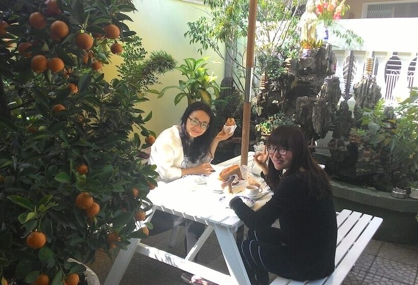 تختخواب و صبحانه Thao Hieu Homestay Hoi An