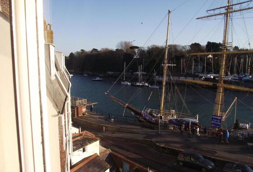 مبيت وإفطار The Anchorage