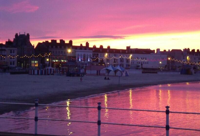 مبيت وإفطار The Anchorage