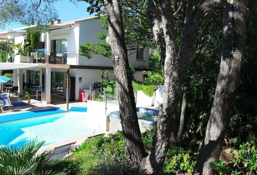 ベッドアンドブレックファースト Villa Perle De La Mer