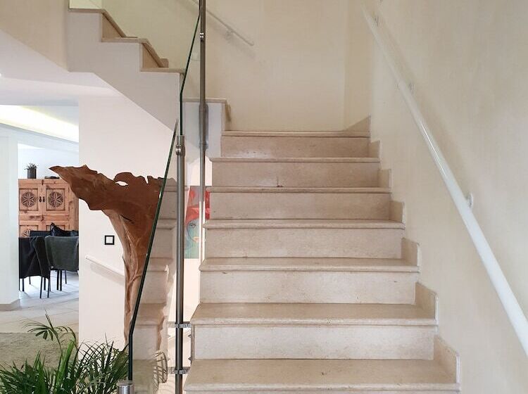 ベッドアンドブレックファースト Villa Perle De La Mer