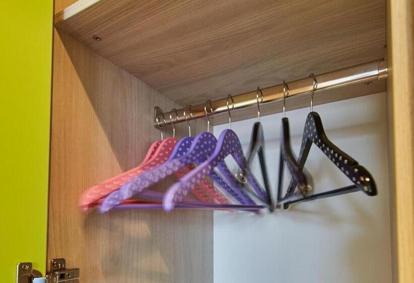 Bernstein Hotel 50`s Seaside Motel