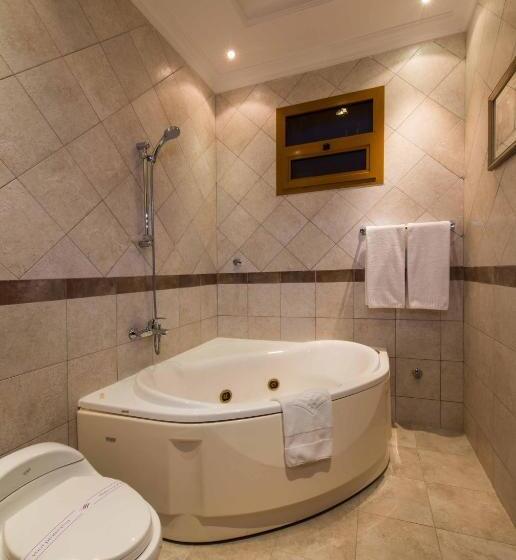 Boudl Al Nakheel