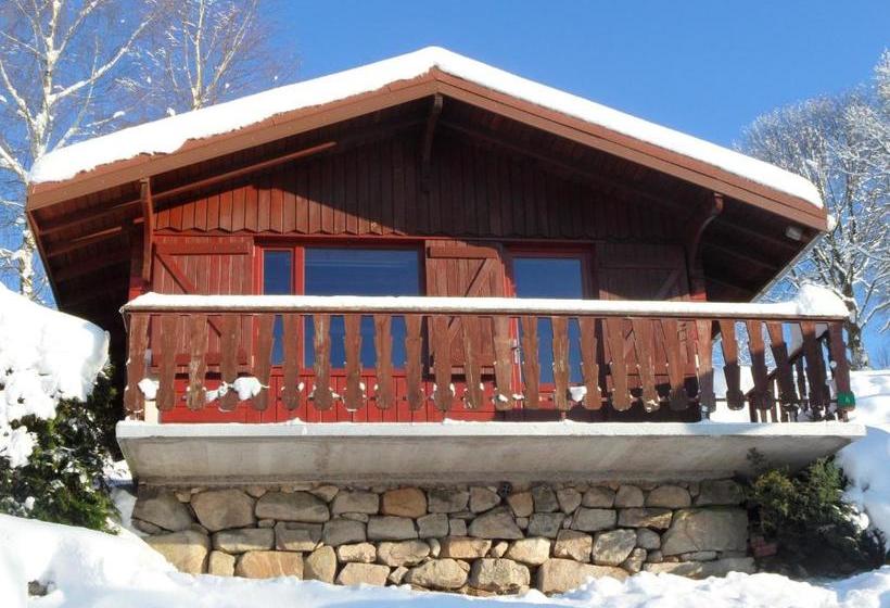 Chalet Charmant Au Tholy Avec Piscine Partagee