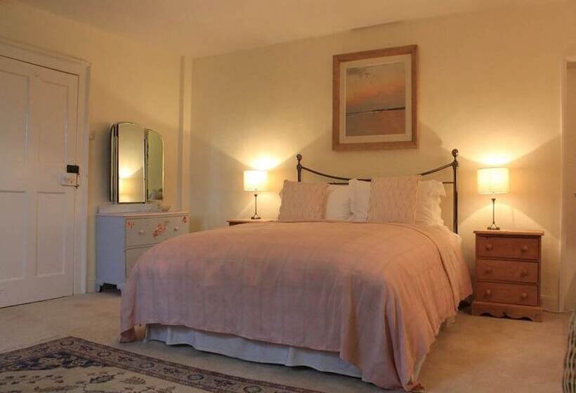 Church Farmhouse B & B