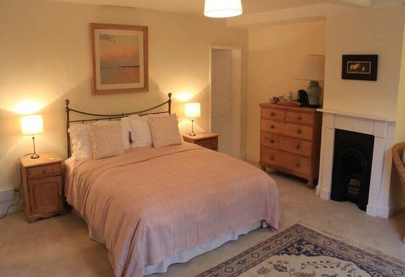 Church Farmhouse B & B