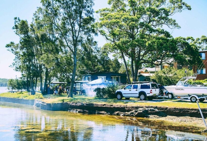 Dungowan Waterfront Apartments