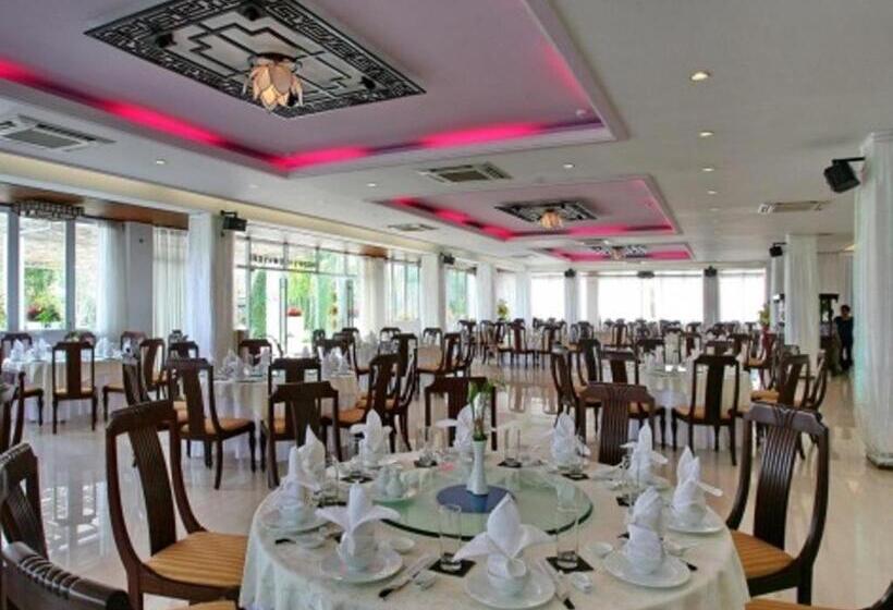 Forever Green Resort