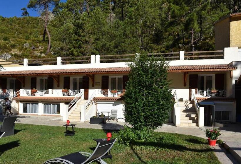 בית מלון כפרי Arena Restaurant Le Refuge