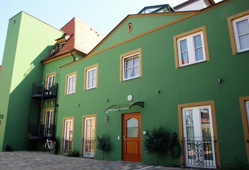 Belle Vue - Das Hotel..