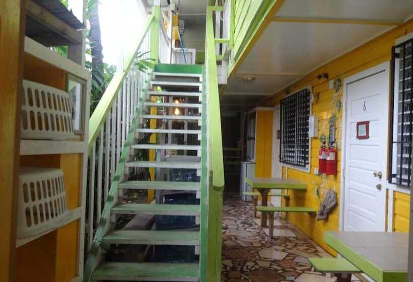 בית מלון כפרי Cocopele Inn