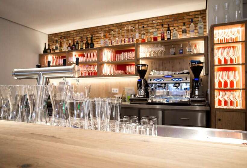 Отель Das Crass