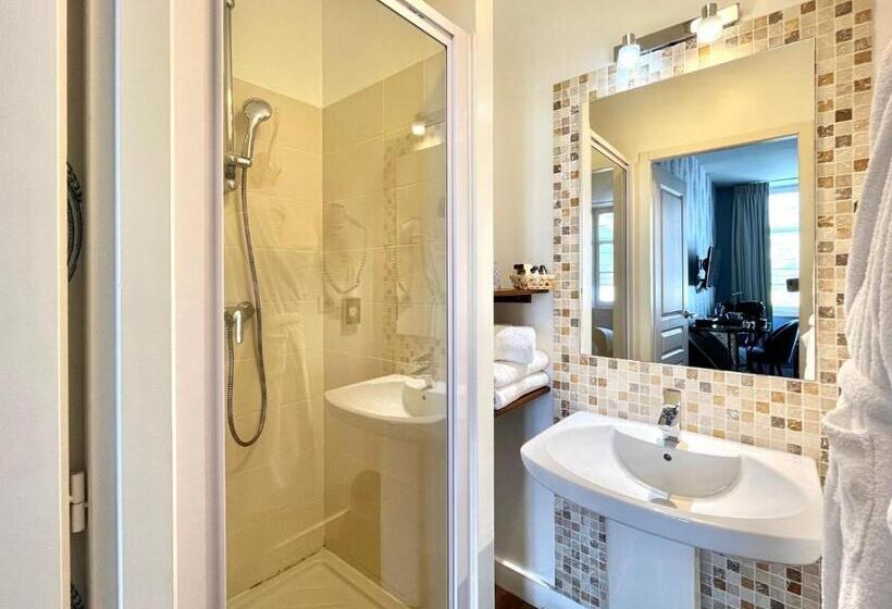 ホテル Des Basses Pyrenees  Bayonne