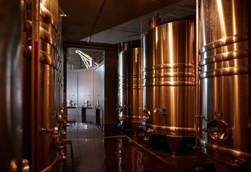 Отель Domaine De Fontenille