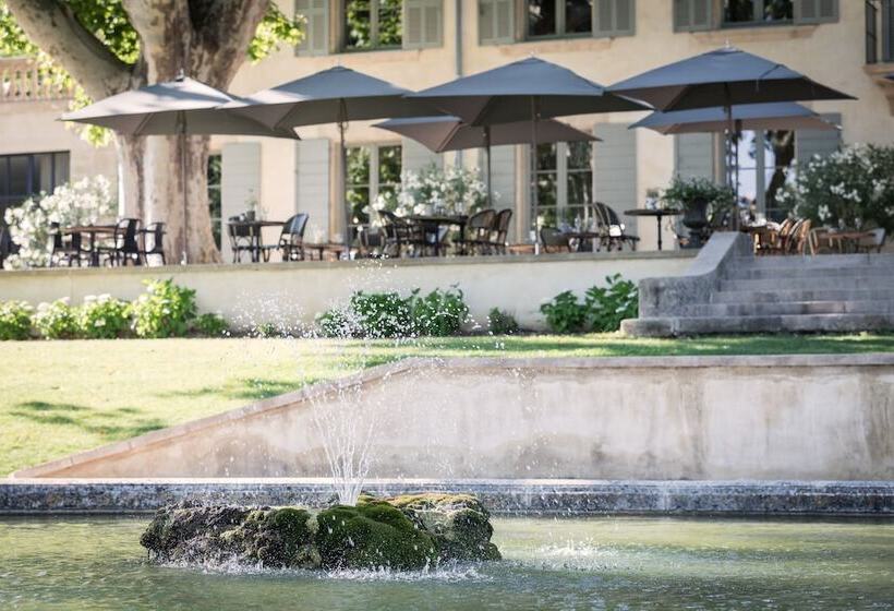 Отель Domaine De Fontenille