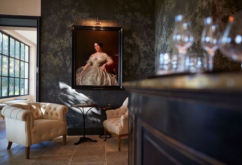 Отель Domaine De Fontenille