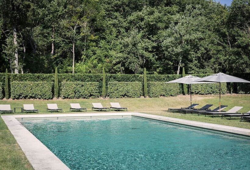 Отель Domaine De Fontenille