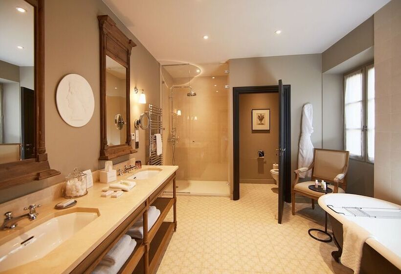 Отель Domaine De Fontenille