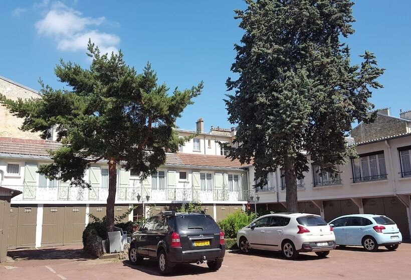 בית מלון כפרי Du Cheval Rouge