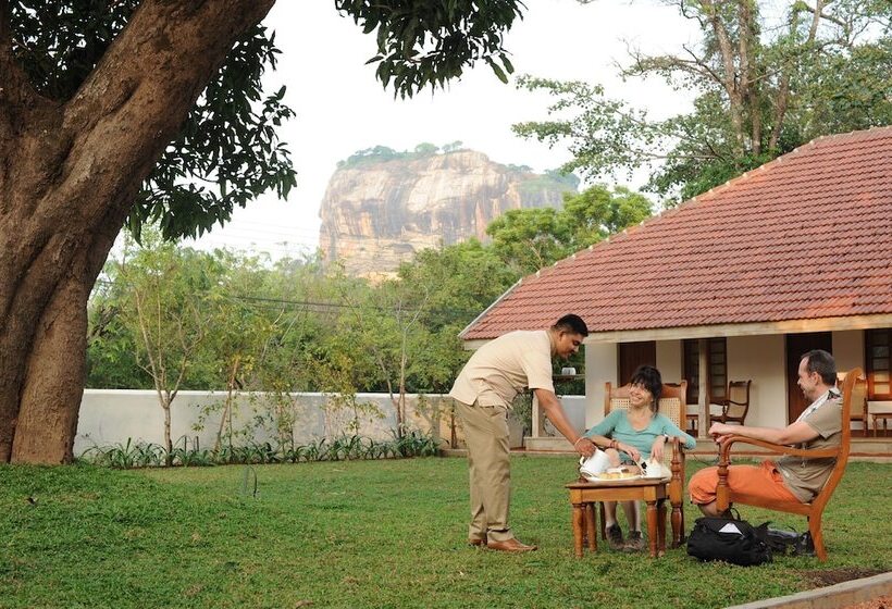 Отель Ekho Sigiriya