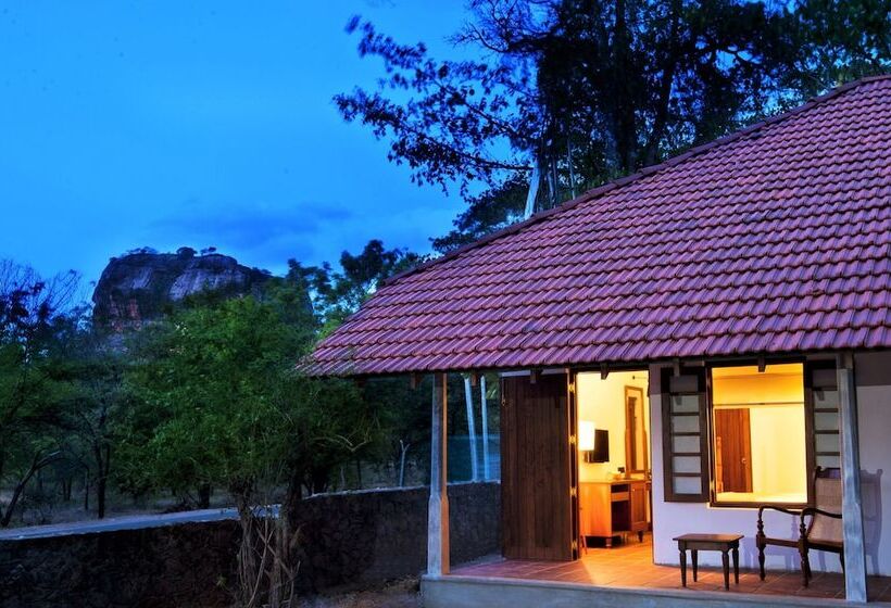 Отель Ekho Sigiriya