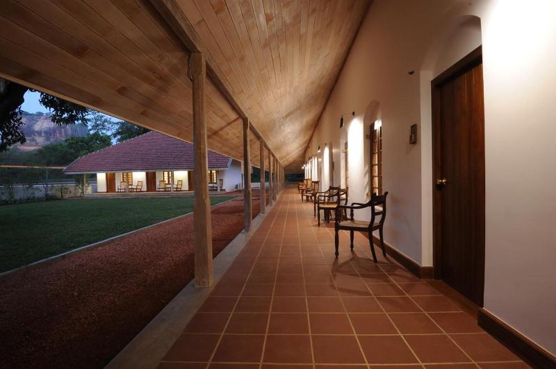 Отель Ekho Sigiriya