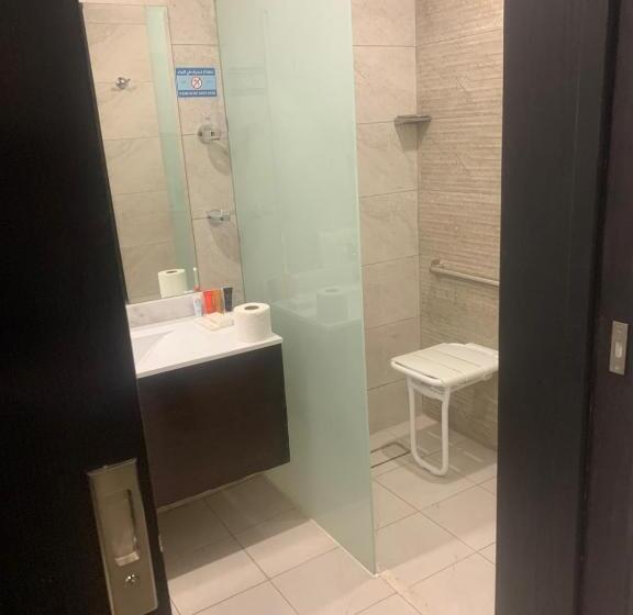 Grand Lily Hotel Suites