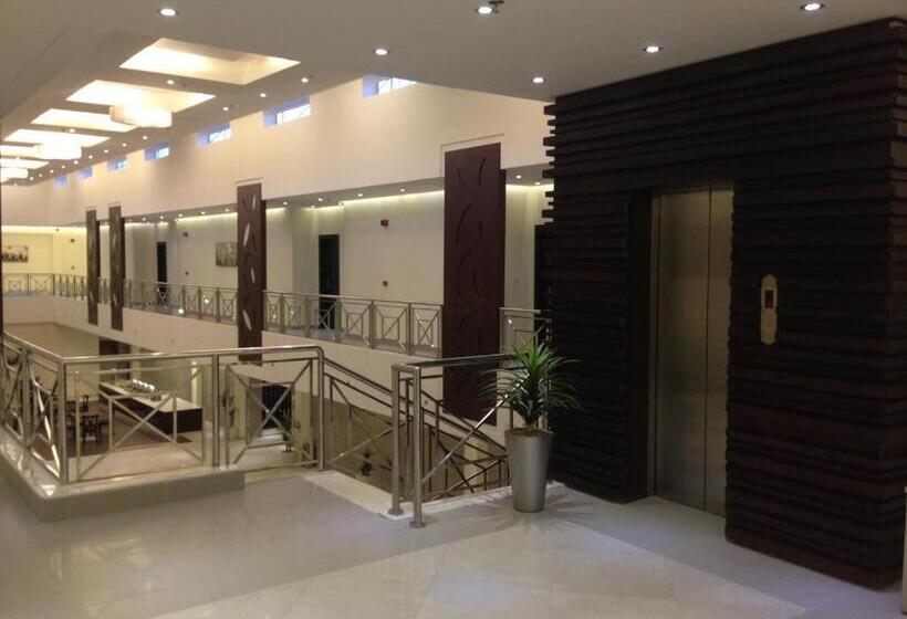 Grand Lily Hotel Suites