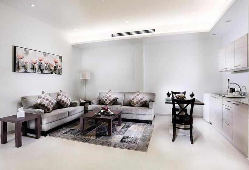 Grand Lily Hotel Suites