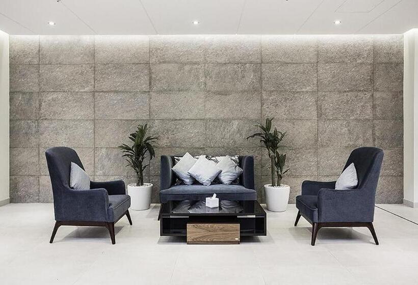 Grand Lily Hotel Suites