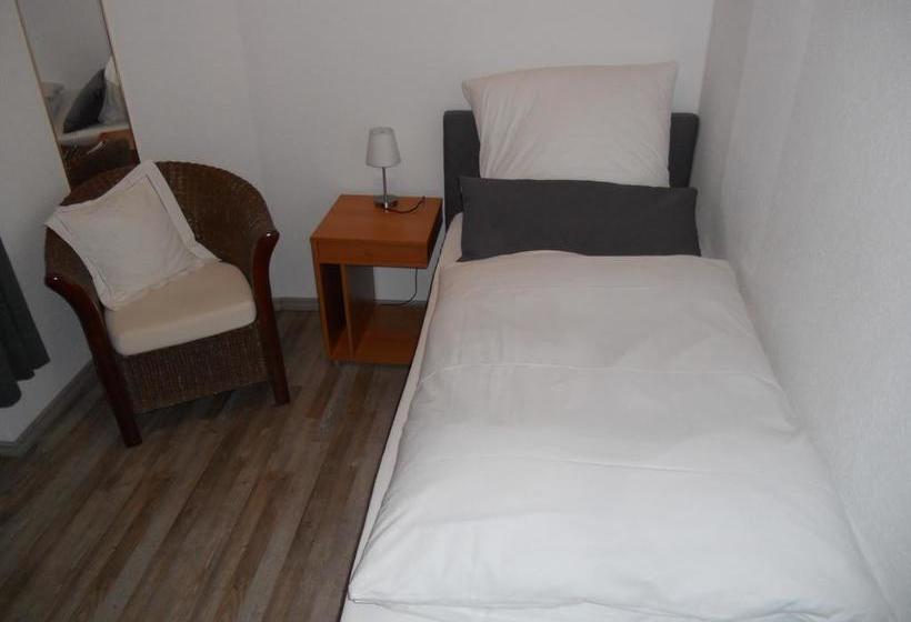 בית מלון כפרי Gästehaus Köln