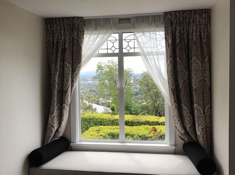 酒店 Hackthorne Gardens Luxury Accommodation