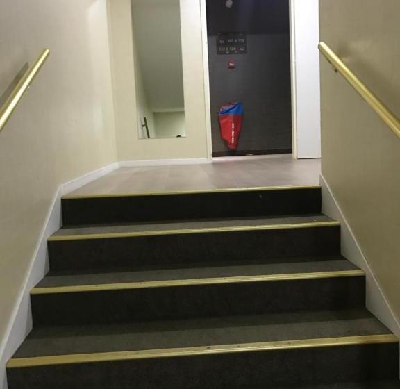 בית מלון כפרי Hôtel Akena Pierrelaye