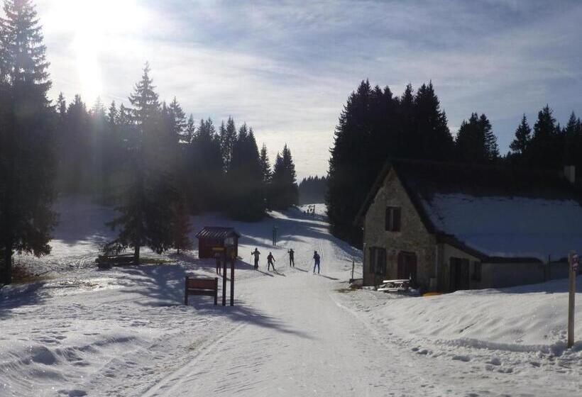 호텔 Hôtel Au Feu De Bois Bar à Vin Le 1605
